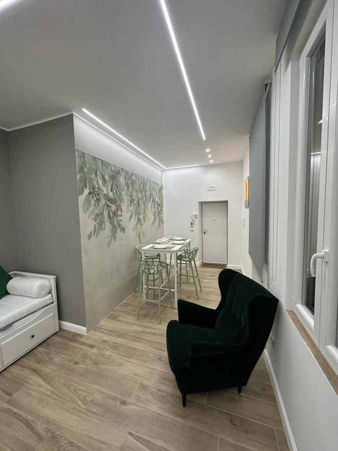 Napoli Centro - Di&Da Guest House ภายนอก รูปภาพ