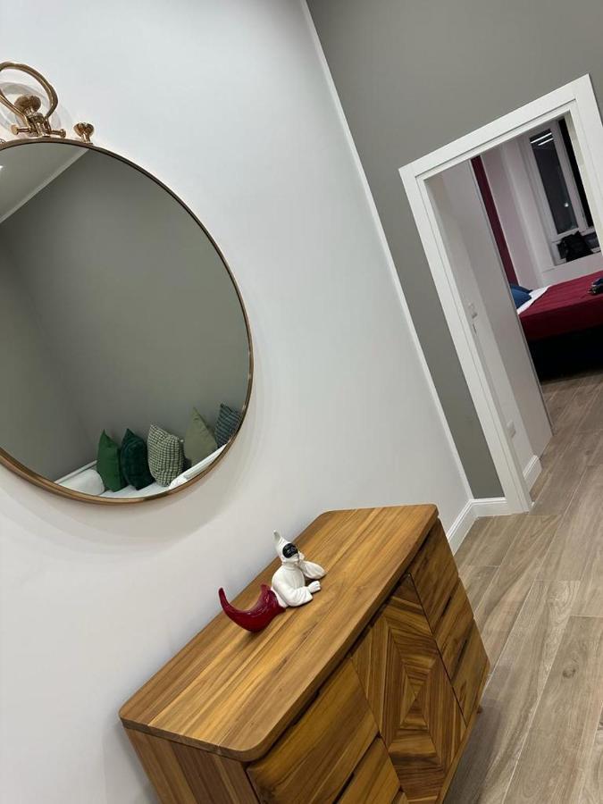 Napoli Centro - Di&Da Guest House ภายนอก รูปภาพ