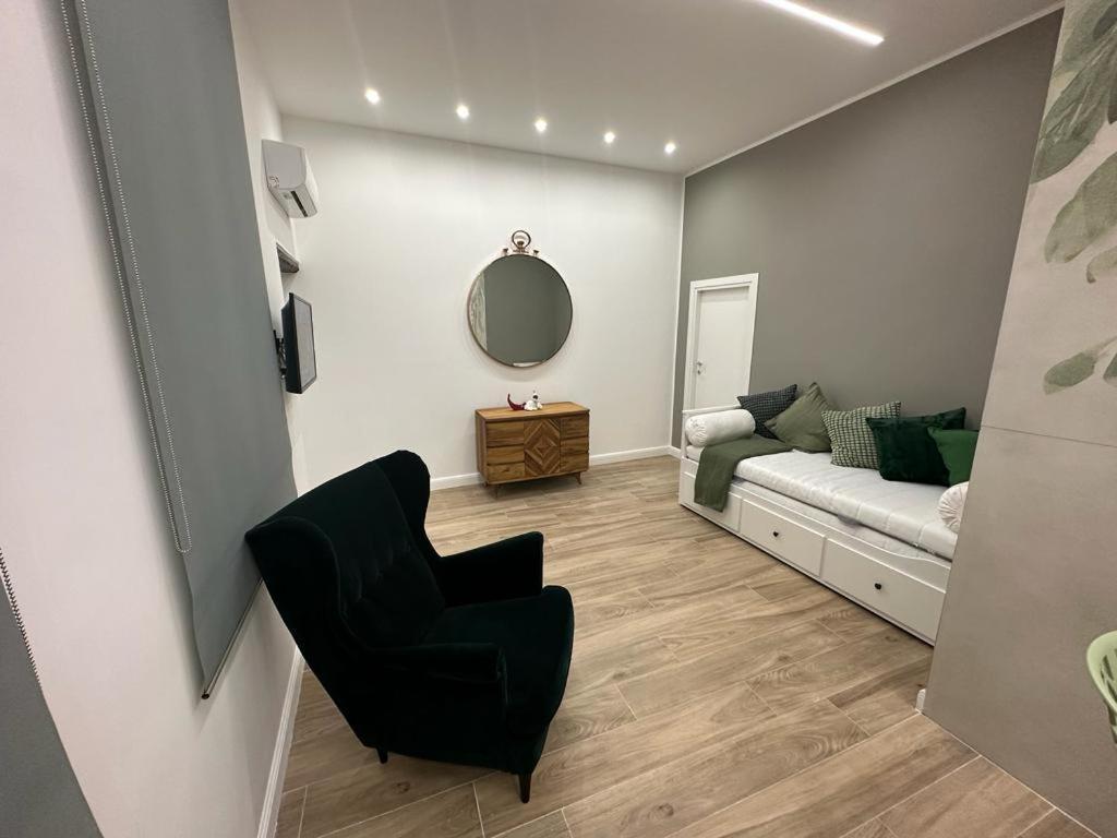 Napoli Centro - Di&Da Guest House ภายนอก รูปภาพ
